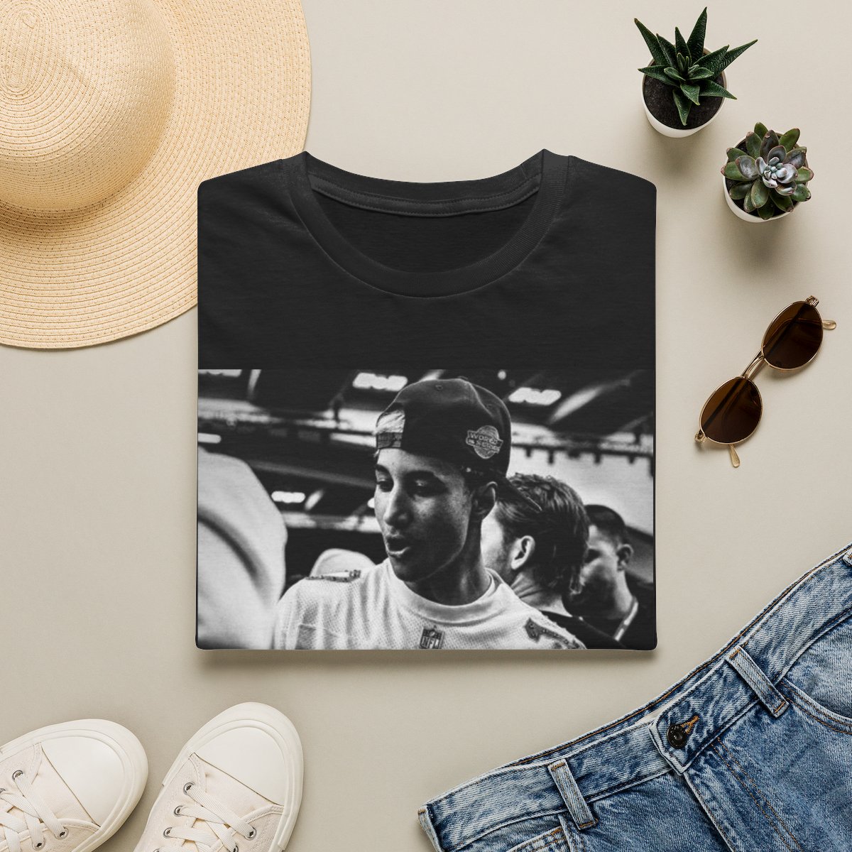 Black and White Skate Portrait T-Shirt | Vintage Skateboard Photo | Tota Mc